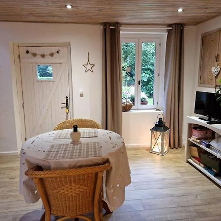 Petit Cottage Breton Saint-Mayeux Exterior photo