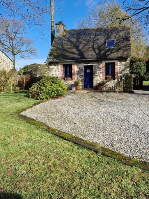 Petit Cottage Breton Saint-Mayeux Exterior photo